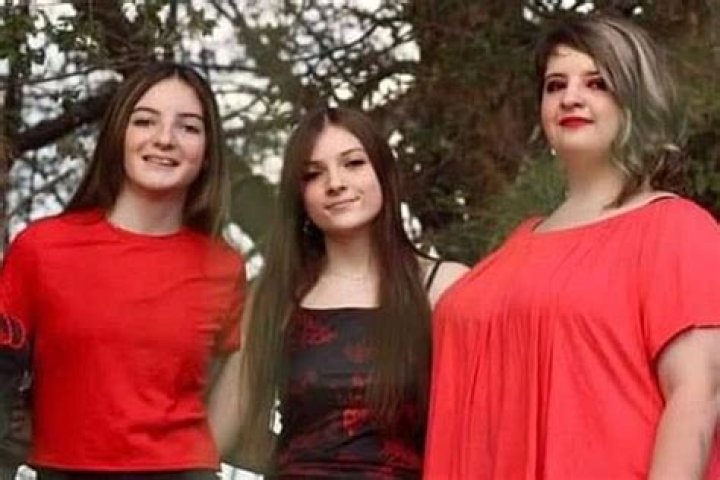 
3 Teenage Sisters Killed in ‘Horrific’ Rollover Car Crash in Texas: ‘Truly Heartbroken’ 