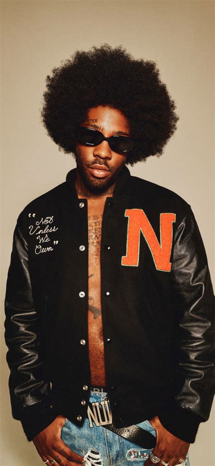 Brent Faiyaz Height, Weight, Net Worth, Age, Birthday, Wikipedia, Who, Nationality, Biography
