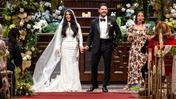 
Chris Weidman is Married to Marivi Weidman since 2009 
