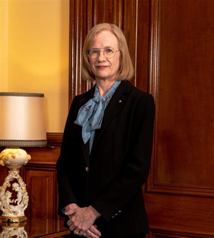 
Dr. Jeannette Young Height, Weight, Net Worth, Age, Birthday, Wikipedia, Who, Instagram, Biography 
