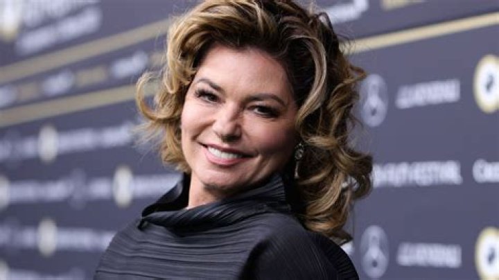 Eja Lange Height, Weight, Net Worth, Age, Birthday, Wikipedia, Who, Instagram, Biography