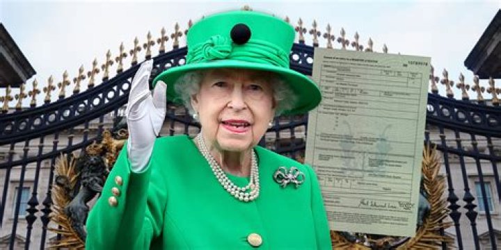
Fans Believe Queen’s Death Certificate Is ‘Cover Up’ — She Didn’t Die from ‘Broken Heart’ as Earlier Claimed 