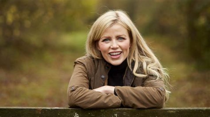 
Fans Think Countryfile Presenter Ellie Harrison Is Pregnant In 2022, Are The Baby Rumors True? 