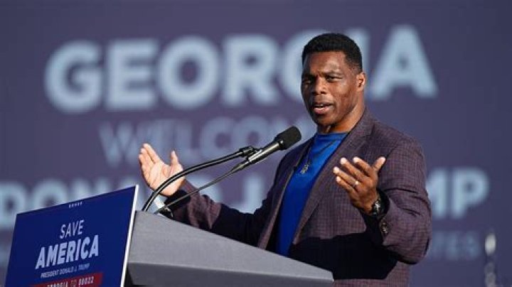 
Herschel Walker’s Wife Exchanges Texts with Woman Who Claims to Be the Mother to One of His Children 