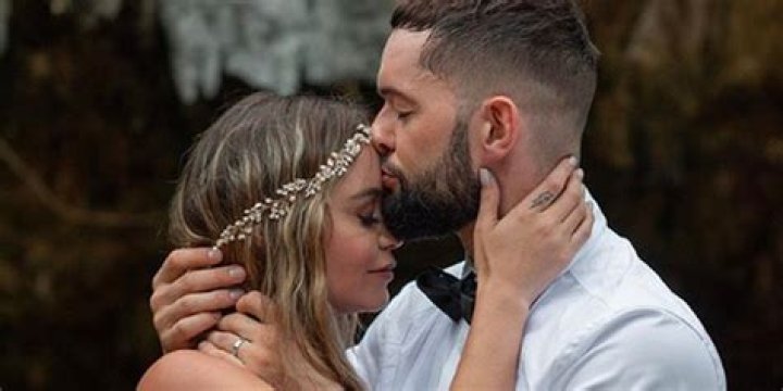 
Is Finn Balor Married? His Dating, Girlfriend, Wife, Father, Sister and Family 