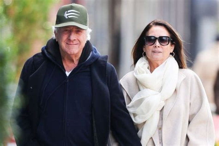 
Is John Hoffman Related To Dustin Hoffman? Meet Producer Wife And Net Worth 