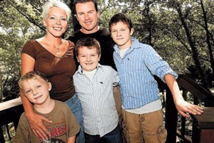 Is Rodney Carrington Married to Wife? Or Dating a Girlfriend? 3 Kids