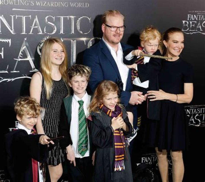 
Katherine Louise Gaffigan Height, Weight, Net Worth, Age, Birthday, Wikipedia, Who, Nationality, Biography 