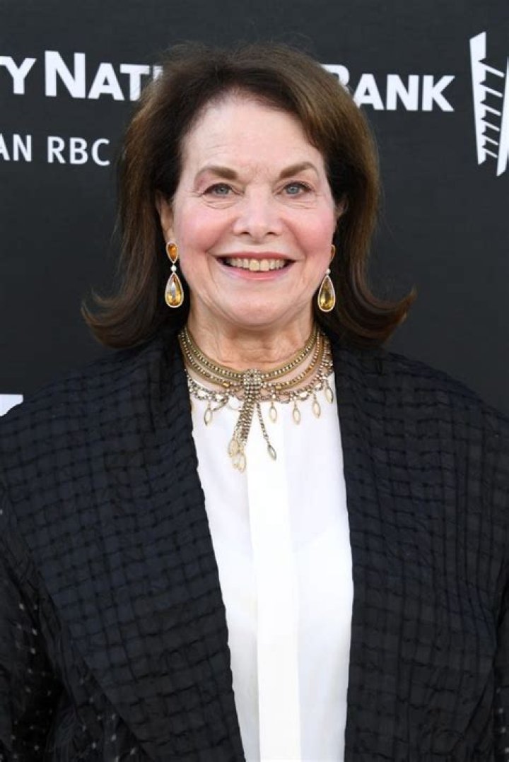 Kimberly Lansing Height, Weight, Net Worth, Age, Birthday, Wikipedia, Who, Nationality, Biography
