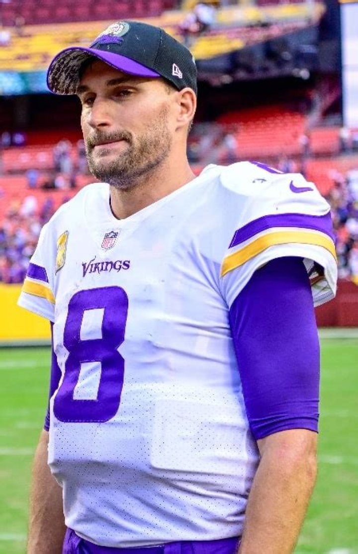 Kirk Cousins Height, Weight, Net Worth, Age, Birthday, Wikipedia, Who, Nationality, Biography