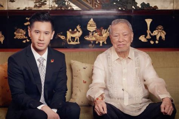 Lucio Tan Height, Weight, Net Worth, Age, Birthday, Wikipedia, Who, Nationality, Biography
