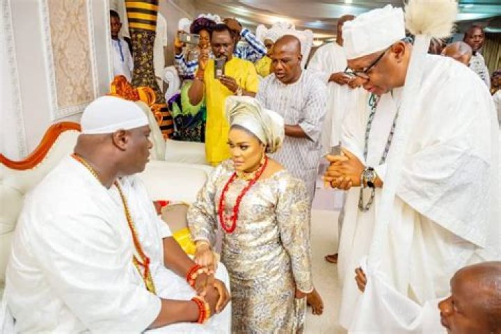 
Many Have Dug Out The Identity Of Oba Adeyeye Ogunwusi New Wife 