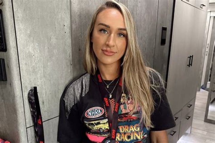 Nicole Hocking Height, Weight, Net Worth, Age, Birthday, Wikipedia, Who, Nationality, Biography
