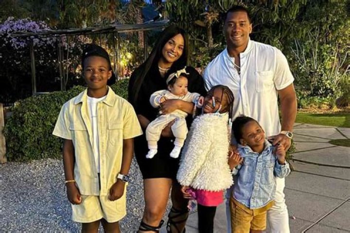 Russell Wilson Parents Photo -Meet His Father Harrison Wilson & Mother Tammy T. Wilson