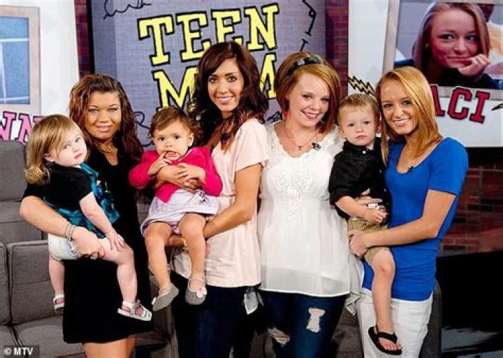‘Teen Mom’ Star Catelynn Lowell Asks Her Fans to Stop Showing Up at Her Home