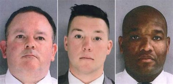 
Three Ex-Police Officers Plead Guilty in Fatal Shooting of 8-Year-Old Girl Who Was Hit With Stray Bullet 