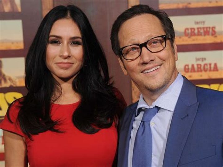Who Is ‘Vecinos’ Star Cesar Bono’s Wife Patricia Castro And Where Is She Now? Death Hoax Explained